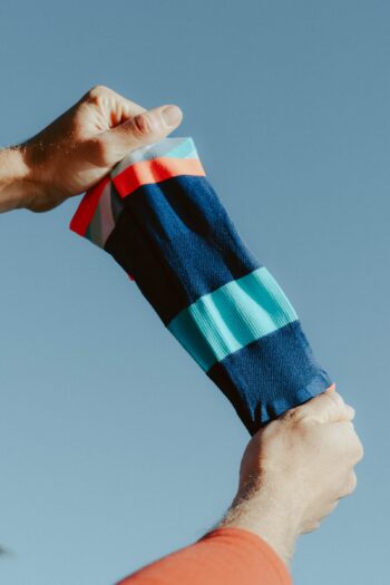 INCYLENCE čarape ULTRALIGHT STRIDES SHORT NAVY/INFERNO - Image 3