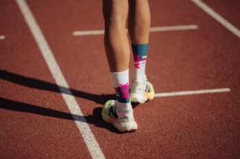 INCYLENCE čarape Ultralight Kickass V3 Petrol Pink - Image 3
