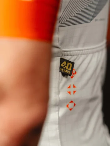 Bioracer ICON dres Bold Ambition - Image 5