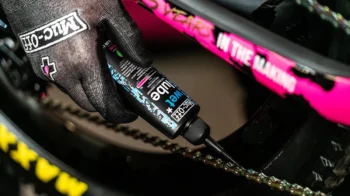 Muc-Off Mazivo za vlažne vremenske uslove 120ml (CEE) - Image 2