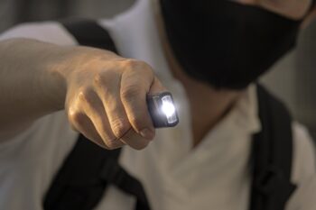 Ledlenser Sigurnosni Privjezak lampa K6R Safety siva - Image 5